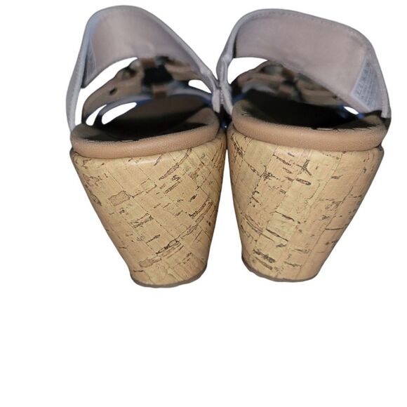 CALI FROM SKECHERS LUXE FOAM WEDGES SIZE 9. ^ - Picture 4 of 6